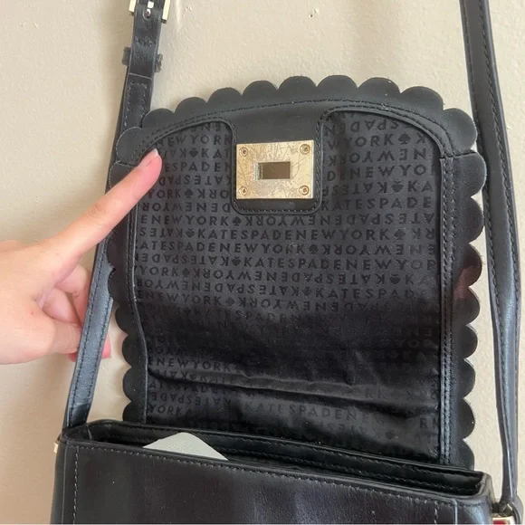 Kate Spade Black Scallop Leather Crossbody Bag - Picture 5 of 10